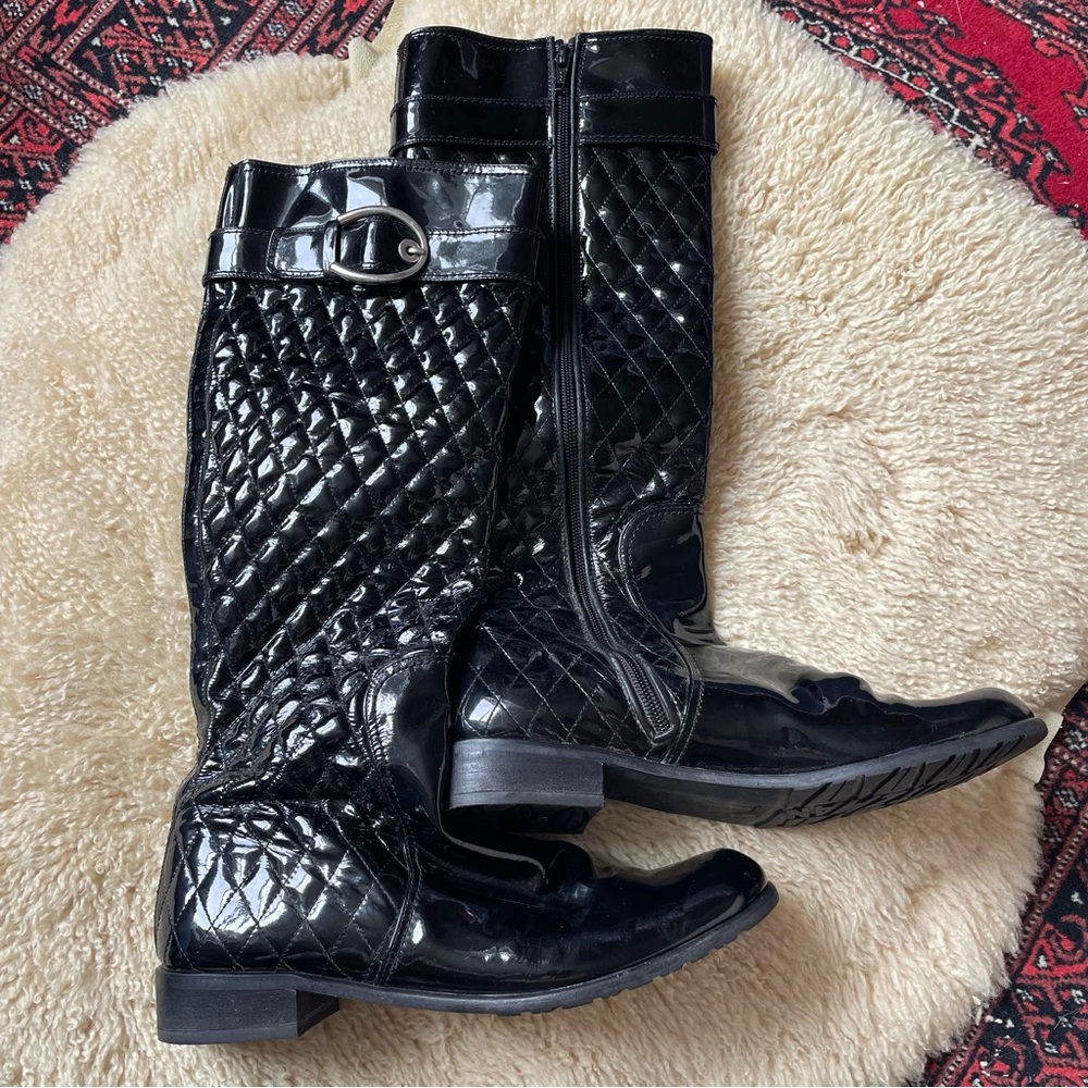 Stuart Weitzman Coco black quilted patent leather knee high riding boots 9
